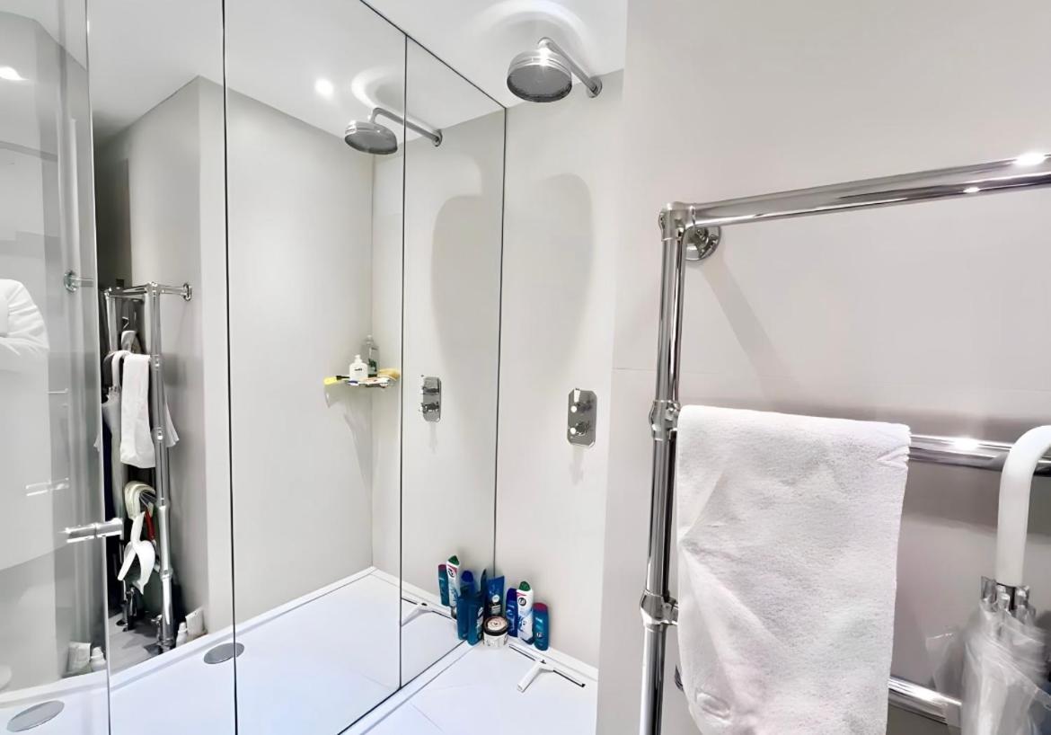 Kensington Luxury Apartments Лондон Экстерьер фото